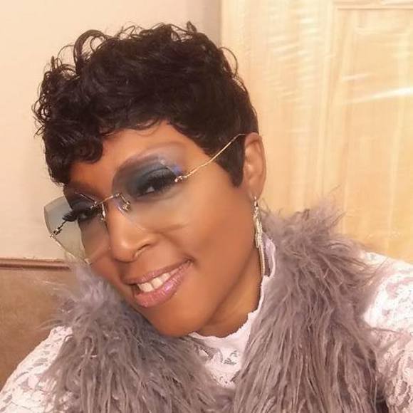 Meet your Posher, Verlicia - Picture 1 of 1